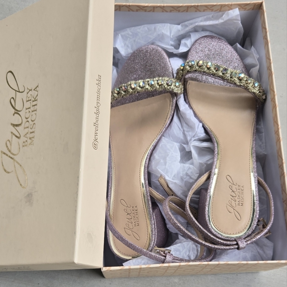 Jewel By Badgley Mischka Odonna Block Heel
